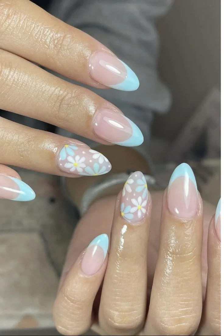 blue french tip nails with flowers 038 1a39de0ca7
