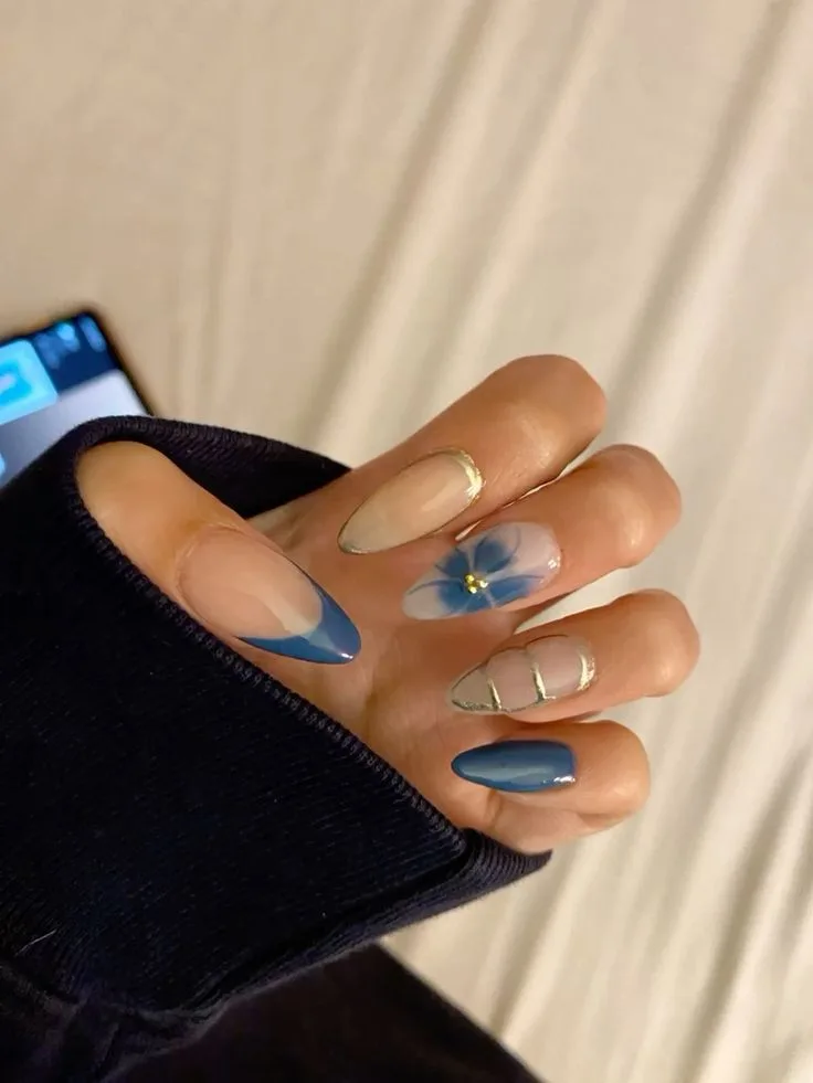 blue french tip nails with flowers 042 83dabcf638