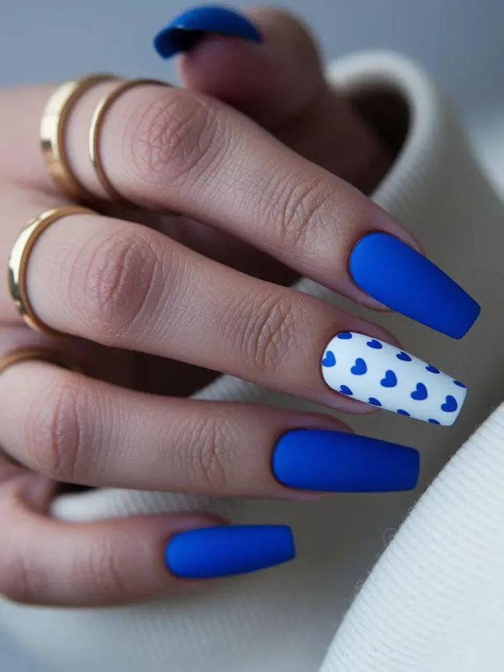 blue valentines nails 004 cd4f49fedb