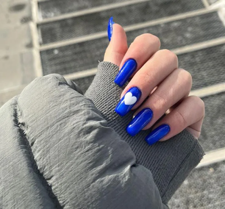 blue valentines nails 041 0b4c96ba47