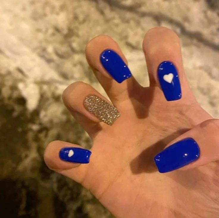 blue valentines nails 047 80fb480b9f
