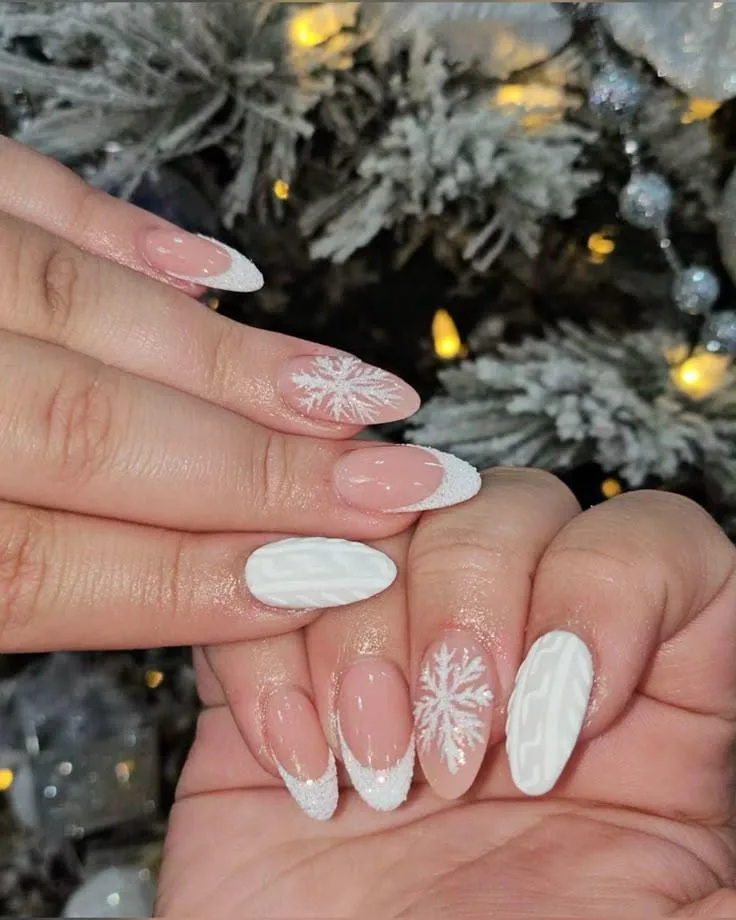 christmas almond nails 005 1e5cfea291