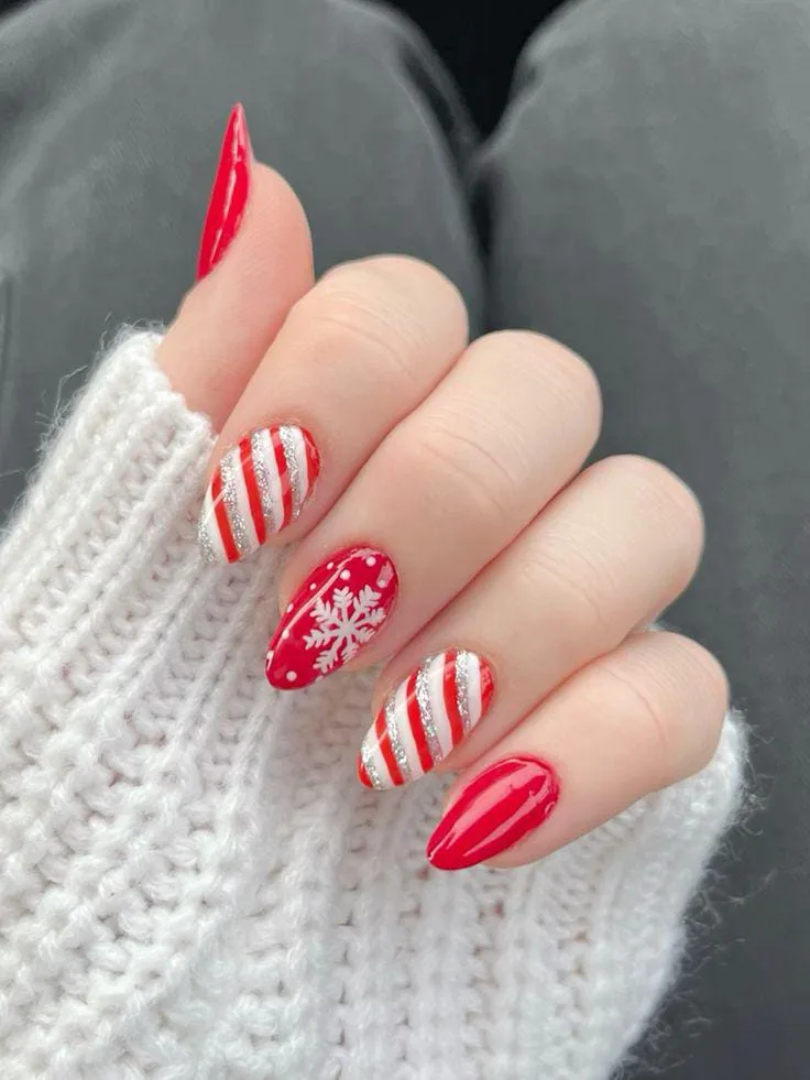 christmas almond nails 016 921b14321d