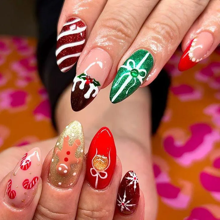 christmas almond nails 024 bbff0dc02d