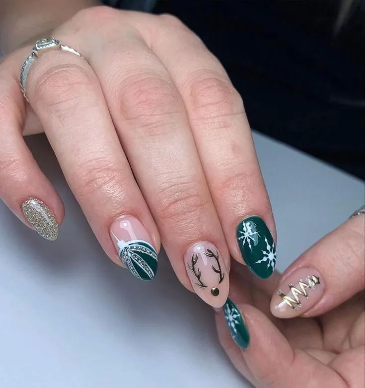 christmas almond nails 035 96f6708a85