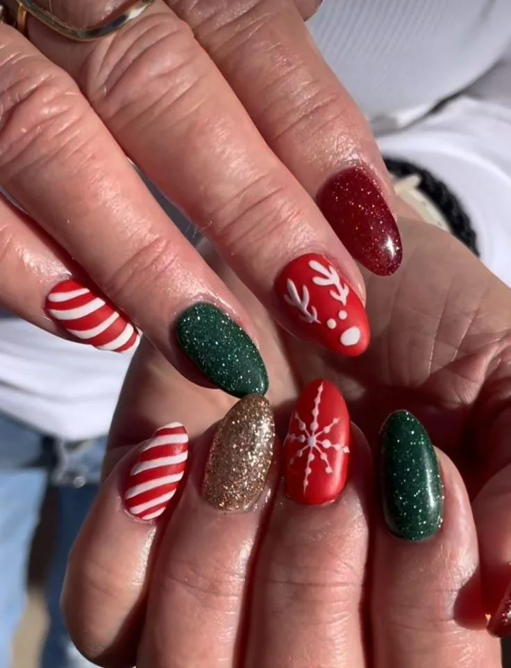 christmas almond nails 038 4623c1bd5d