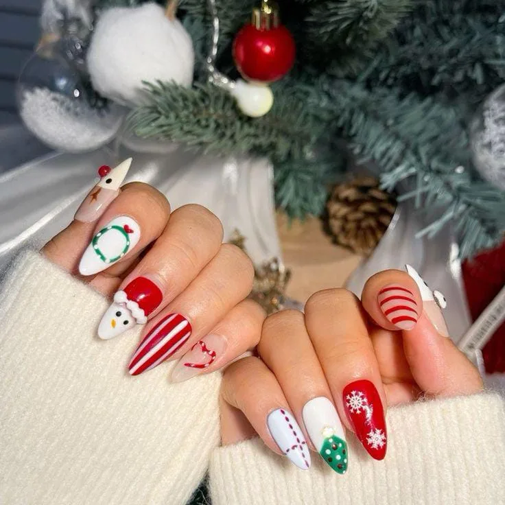 christmas almond nails 048 1a0d1f24a9