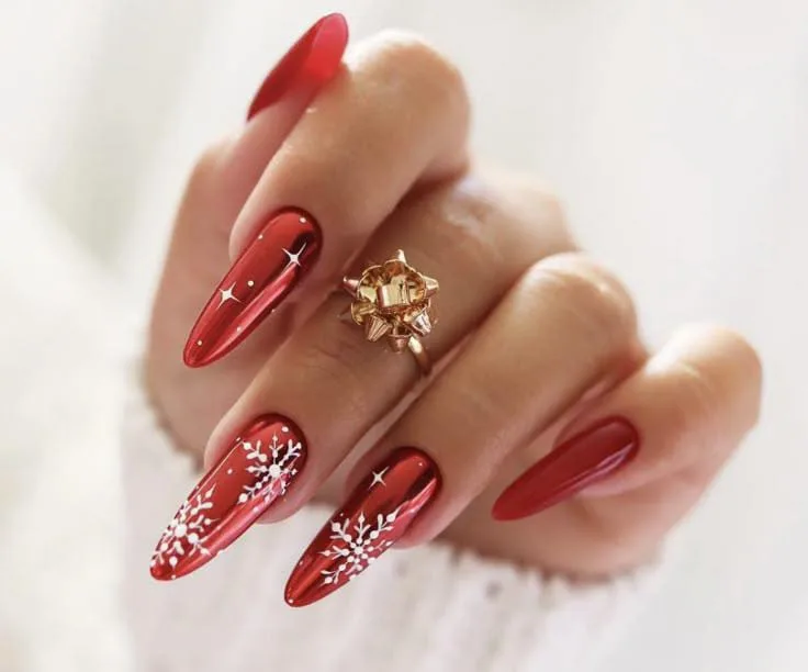 Mirror Magic: Christmas Chrome Nails 2025 Edition 1