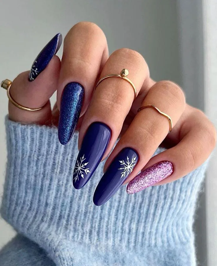 christmas chrome nails 002 832cde6fa8