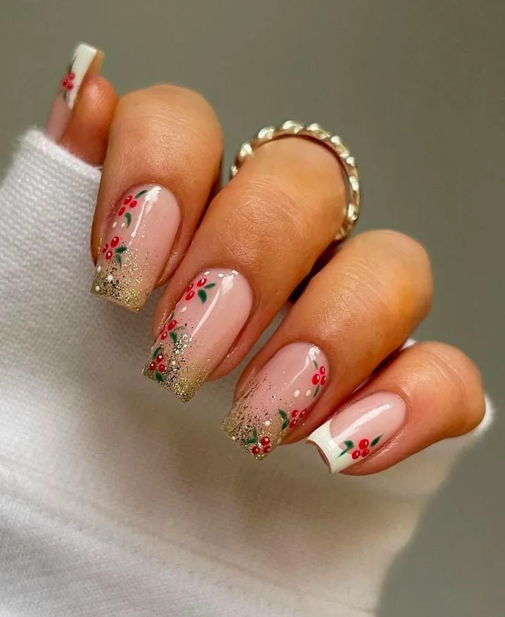christmas holly nails 004 fdcfa821f4