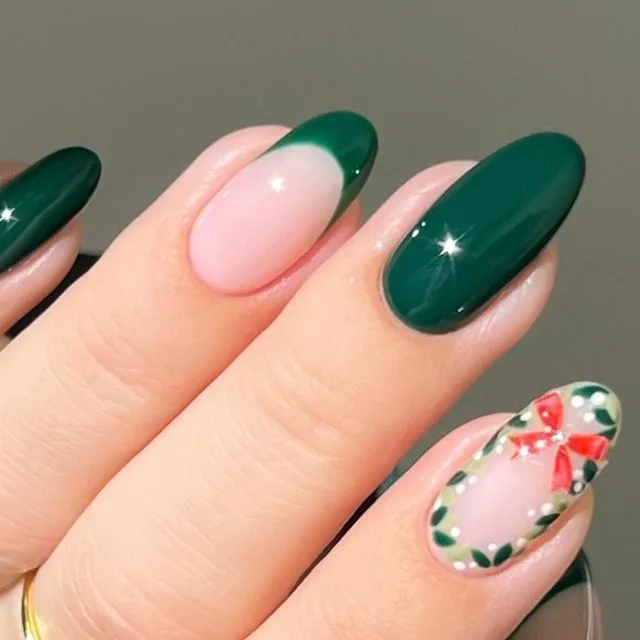 christmas holly nails 022 16e2ca2921