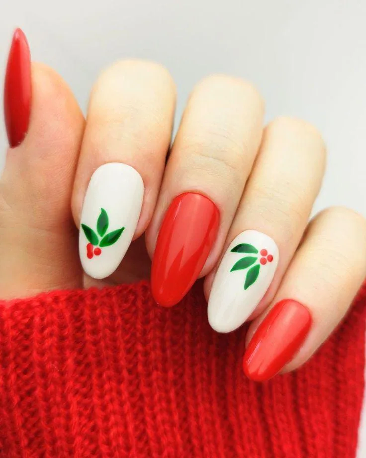 christmas holly nails 024 45d1a491ec