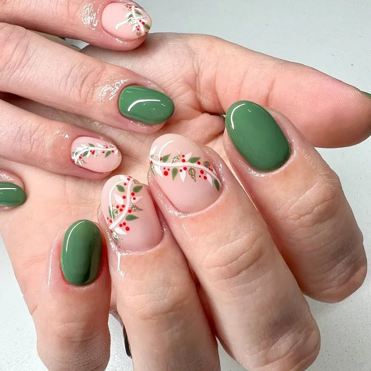 christmas holly nails 029 e22a8b39cb