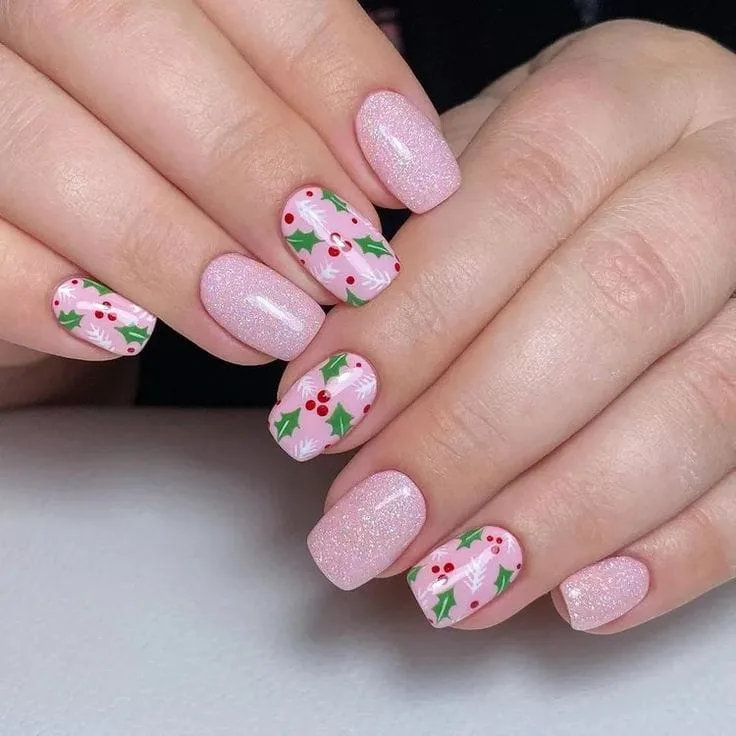 christmas holly nails 030 0d6a6abaca