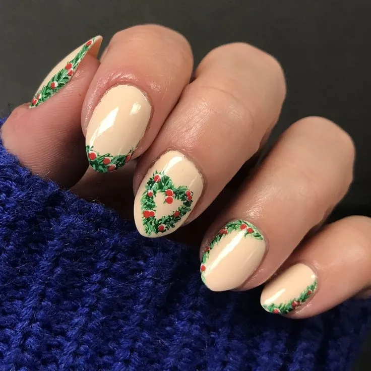 christmas holly nails 035 1c708bb54a