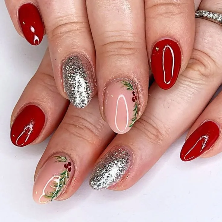 christmas holly nails 041 12bf010ef5