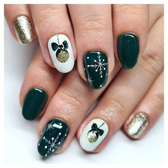 christmas ornament nails 003 5c31d3c0cf