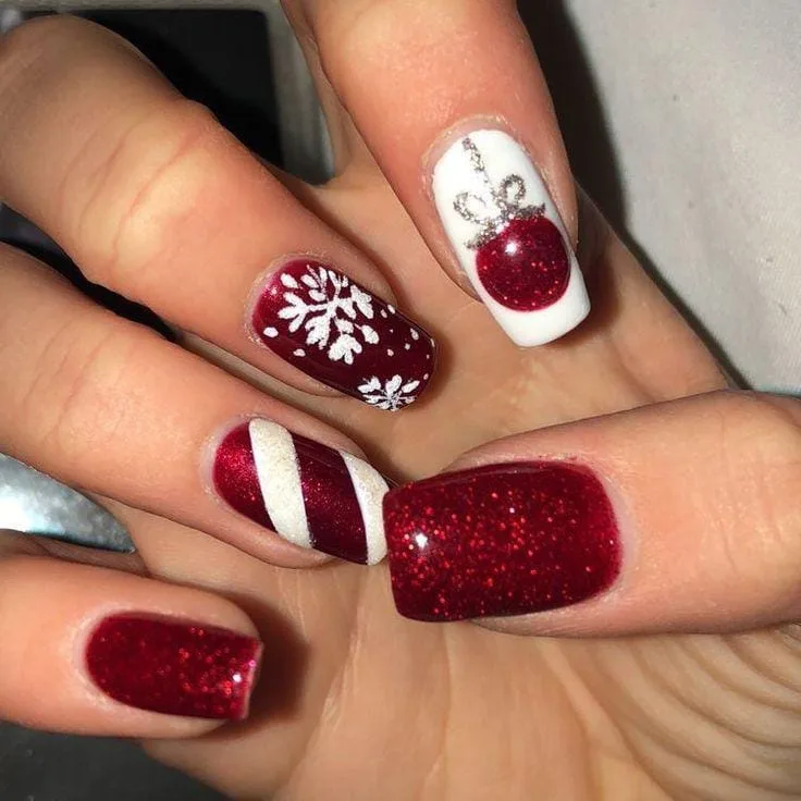 christmas ornament nails 012 0e694d6d0d