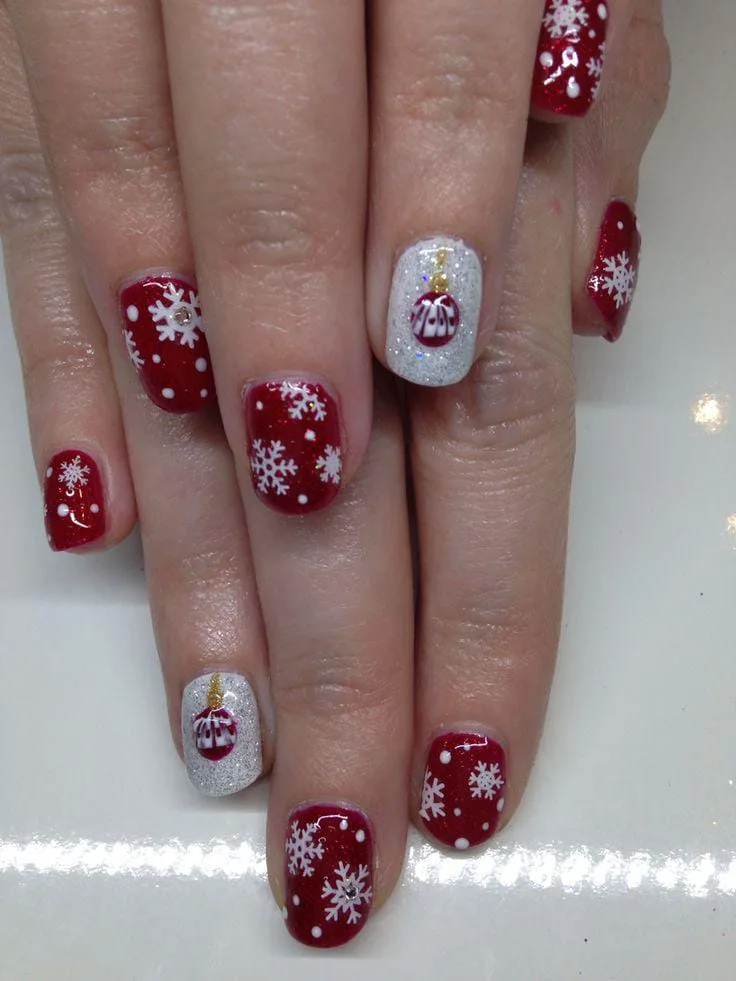 christmas ornament nails 015 56461f386a