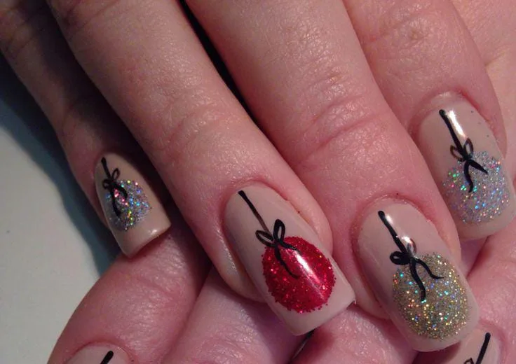 christmas ornament nails 021 8a7ab3fb8f