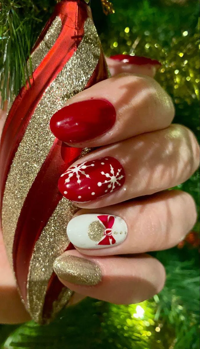christmas ornament nails 023 2798b7b24f