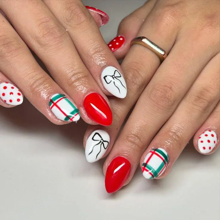 christmas plaid nails 005 cbae6eec7f