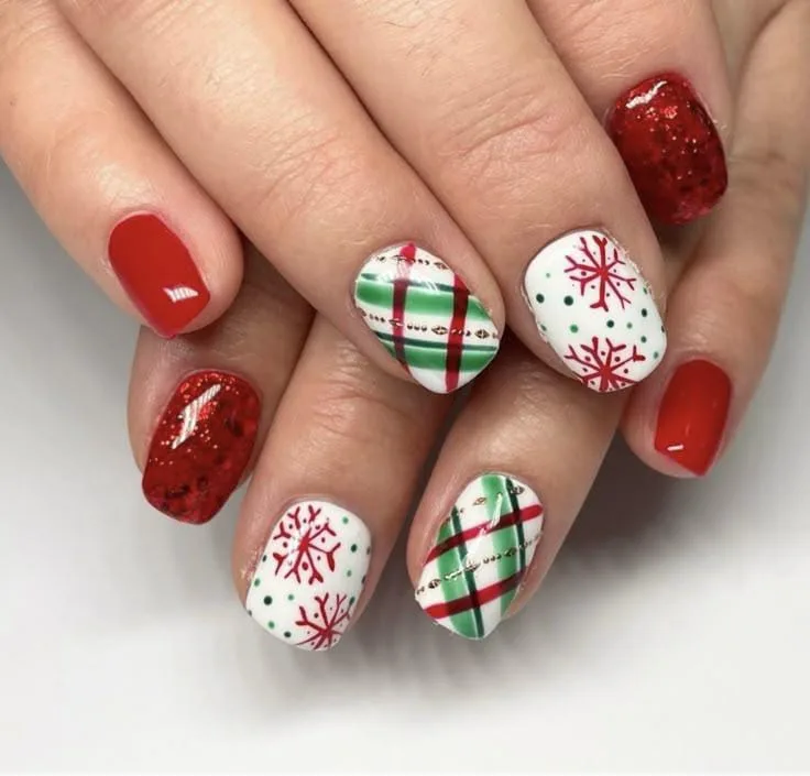 christmas plaid nails 045 4972f528fd