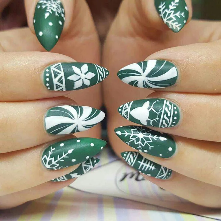 christmas snowflake nails 008 398f8b530a