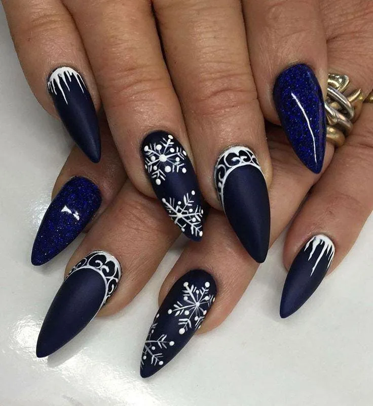 christmas snowflake nails 025 c21a7e7dd3