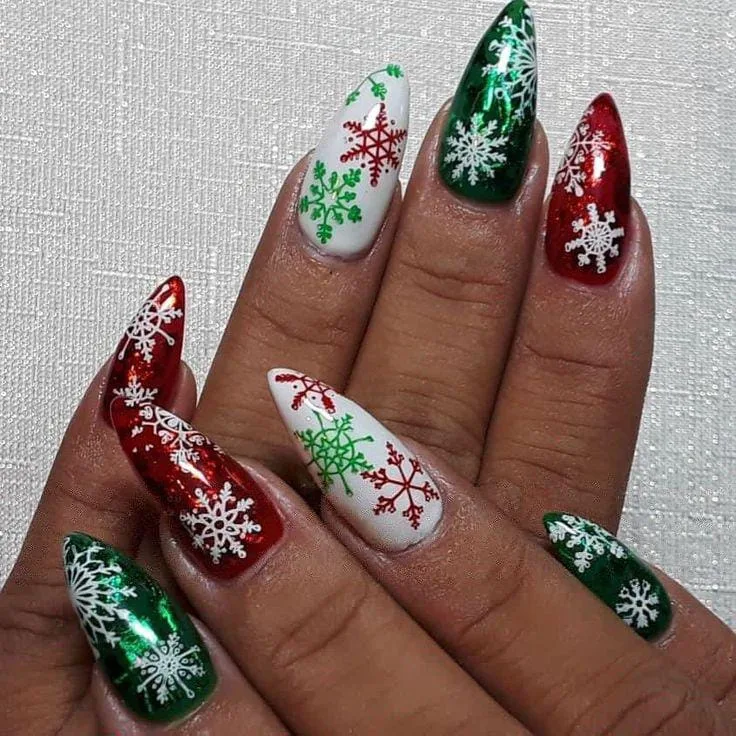 christmas snowflake nails 032 61d68b93cd