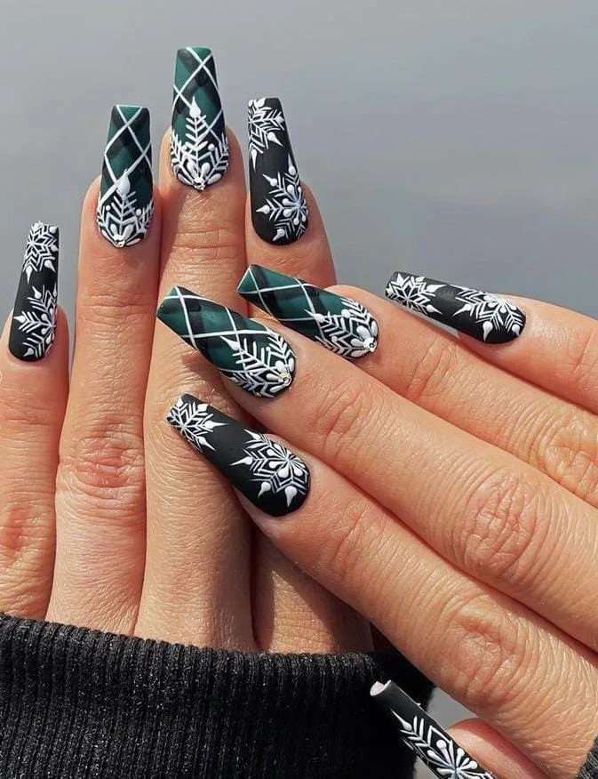 christmas snowflake nails 033 e56471b8a5