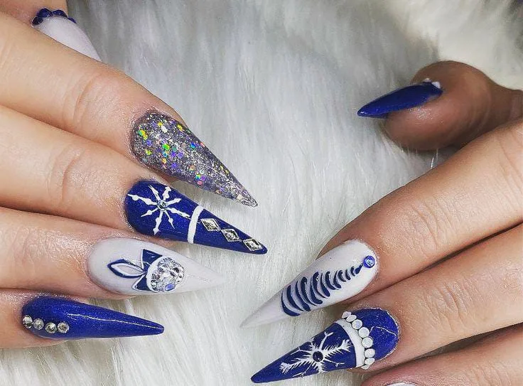 christmas stiletto nails 012 c1c42e8a7b