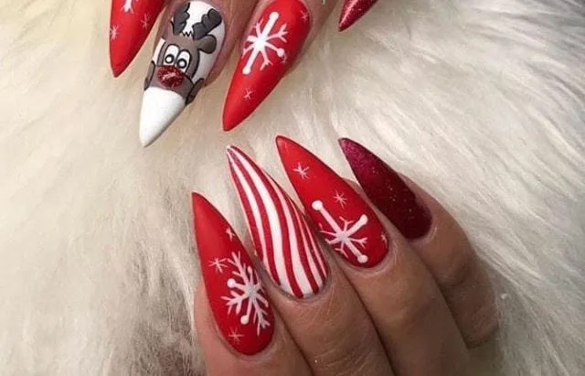 christmas stiletto nails 015 6f571222c4