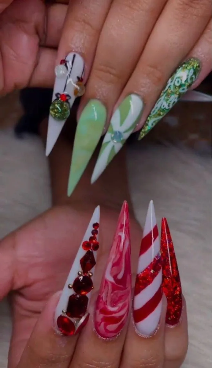 christmas stiletto nails 021 83c4c8c30e