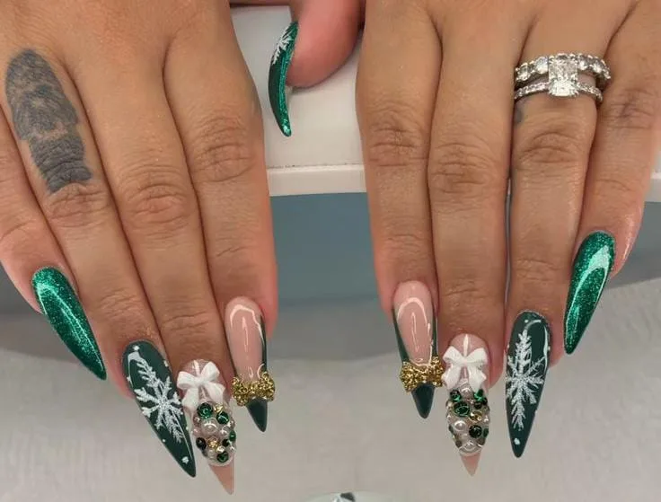 christmas stiletto nails 028 000d04694b