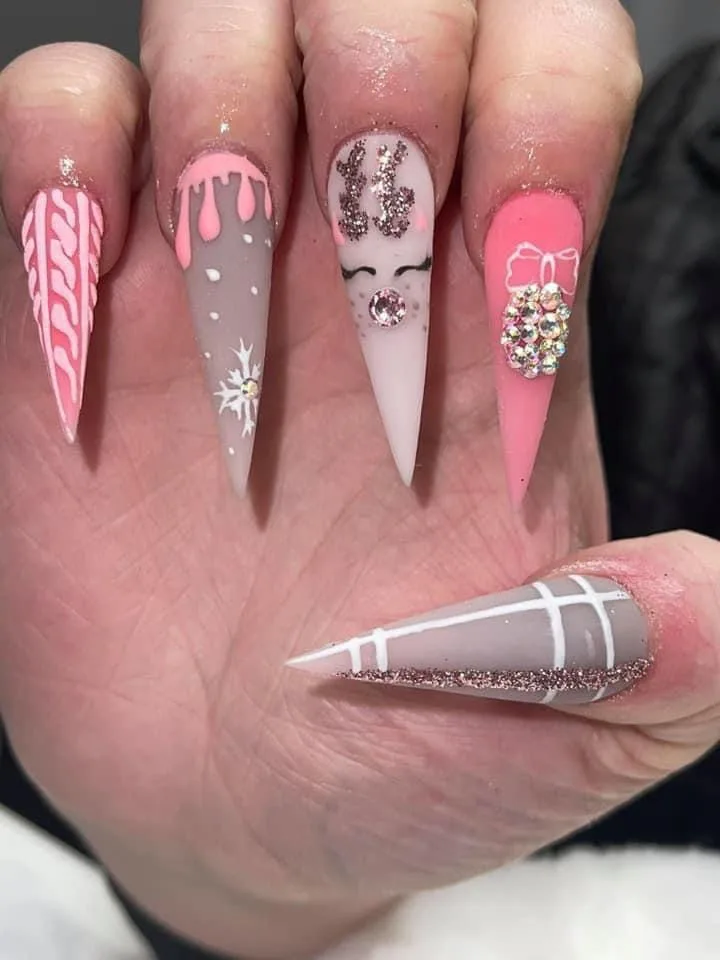 christmas stiletto nails 032 ced4427bf2
