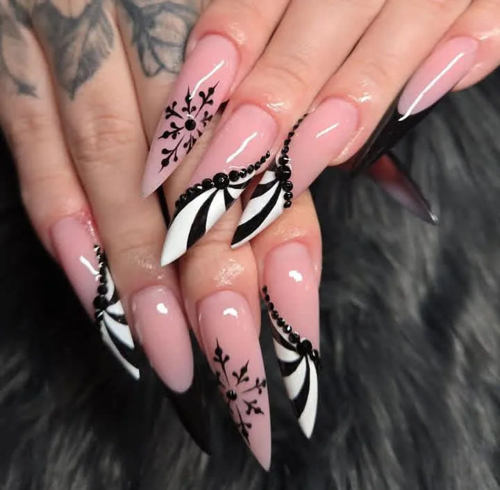 christmas stiletto nails 042 6af79a7bb6