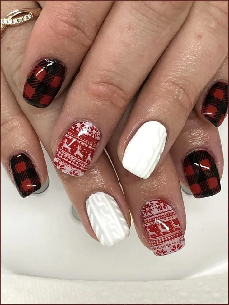christmas sweater nails 004 a0c185049d