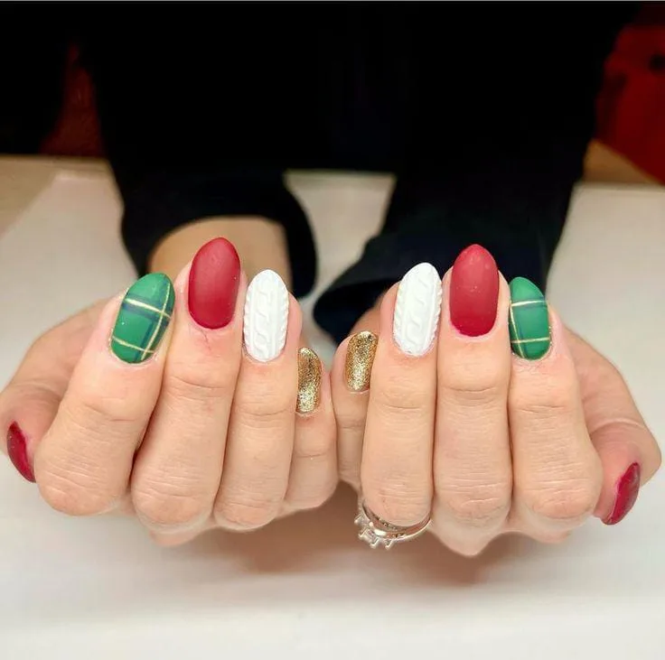 christmas sweater nails 011 6bad296f0c
