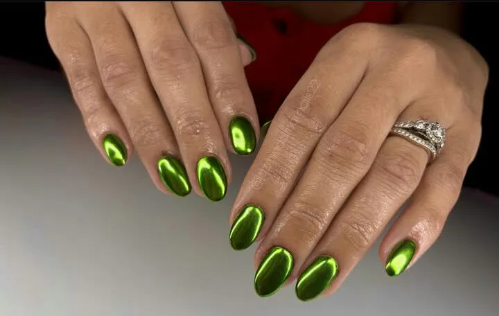 chrome fall nails 017 50e7bac8d7