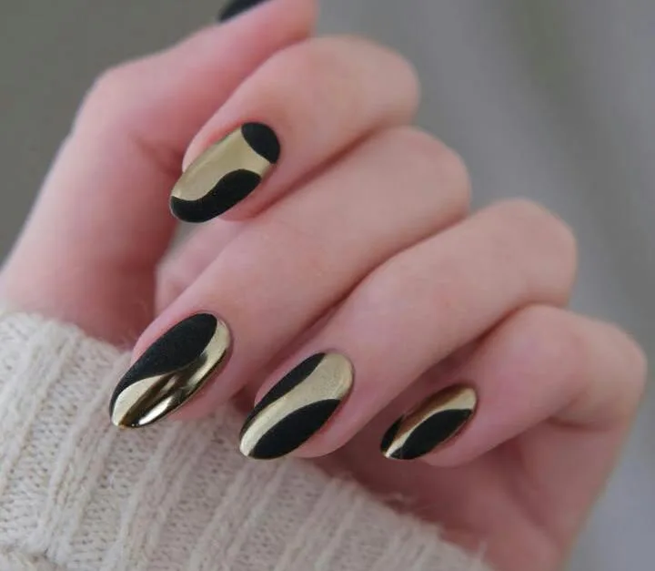 chrome halloween nails 029 85dedd0068