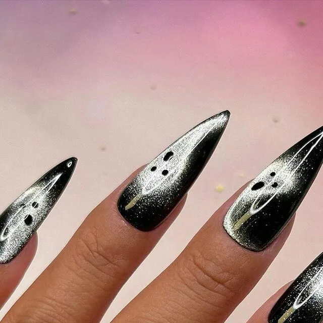 chrome halloween nails 034 30507a6499