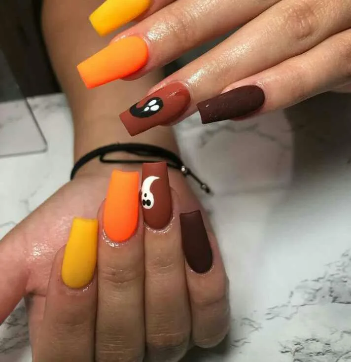 Cute Halloween Nails That Are Spooky and Stylish 1