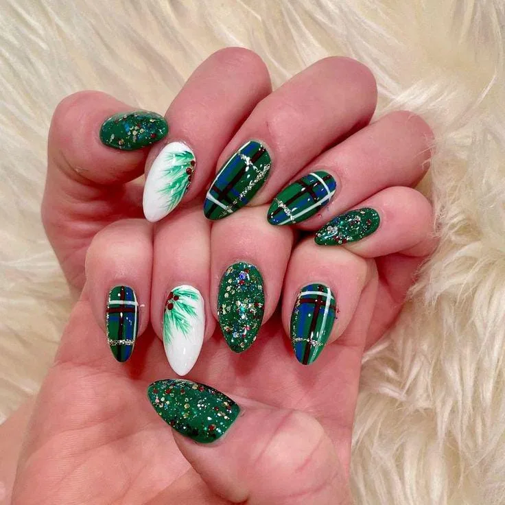 dark christmas nails 006 11290438b1