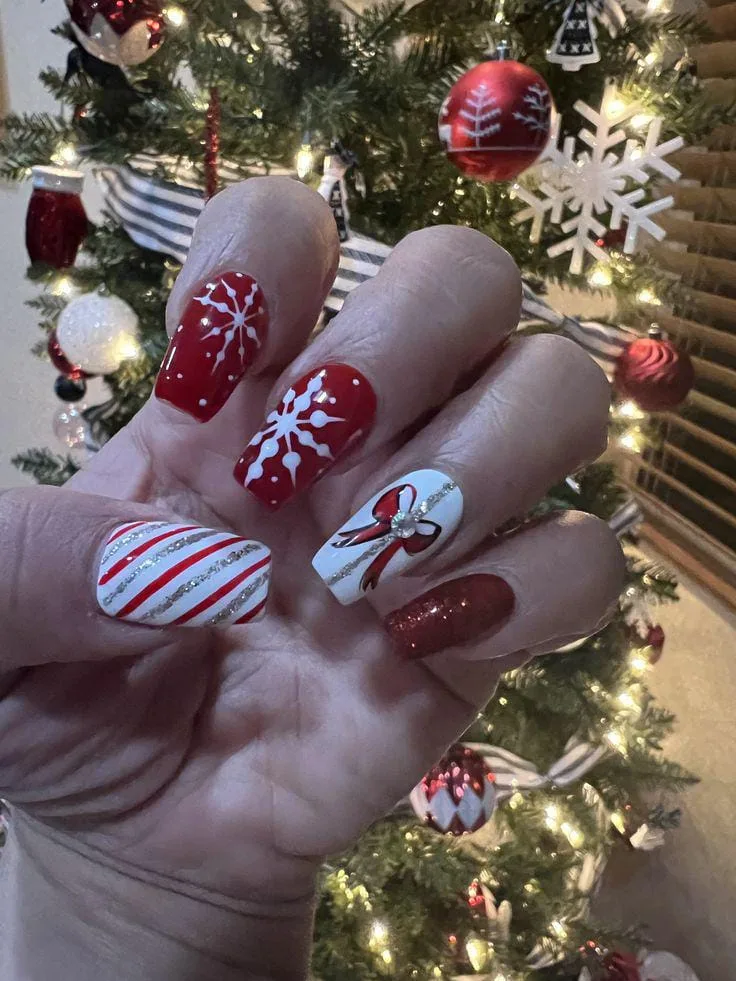 dark christmas nails 027 55b75b555b