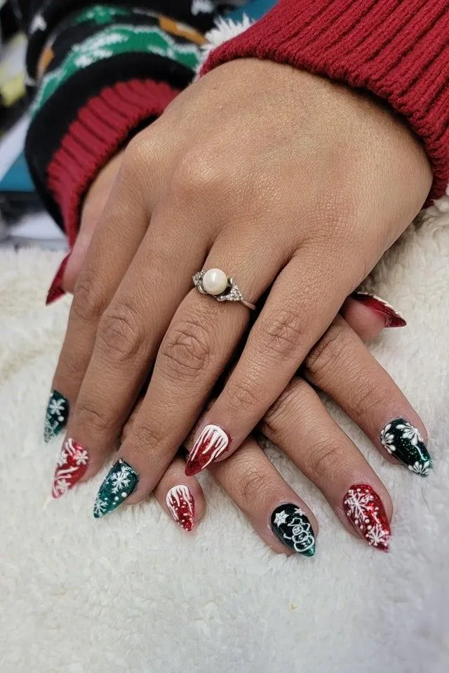 dark christmas nails 034 08b0e4e19c