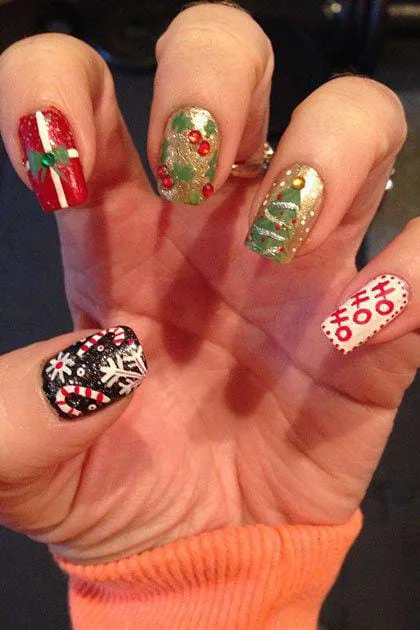 dark christmas nails 047 cf6bf2b23e