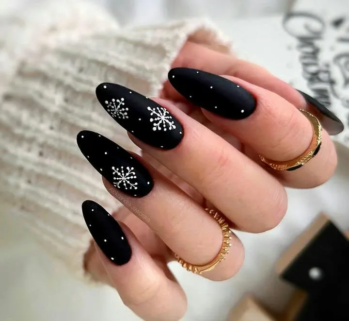 dark winter nails 027 994b2ed168