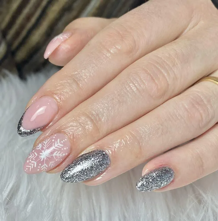 december almond nails 020 2b8c3a0751