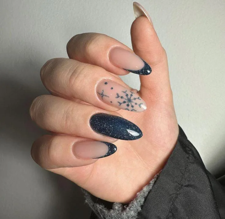 december almond nails 031 dc1c499671